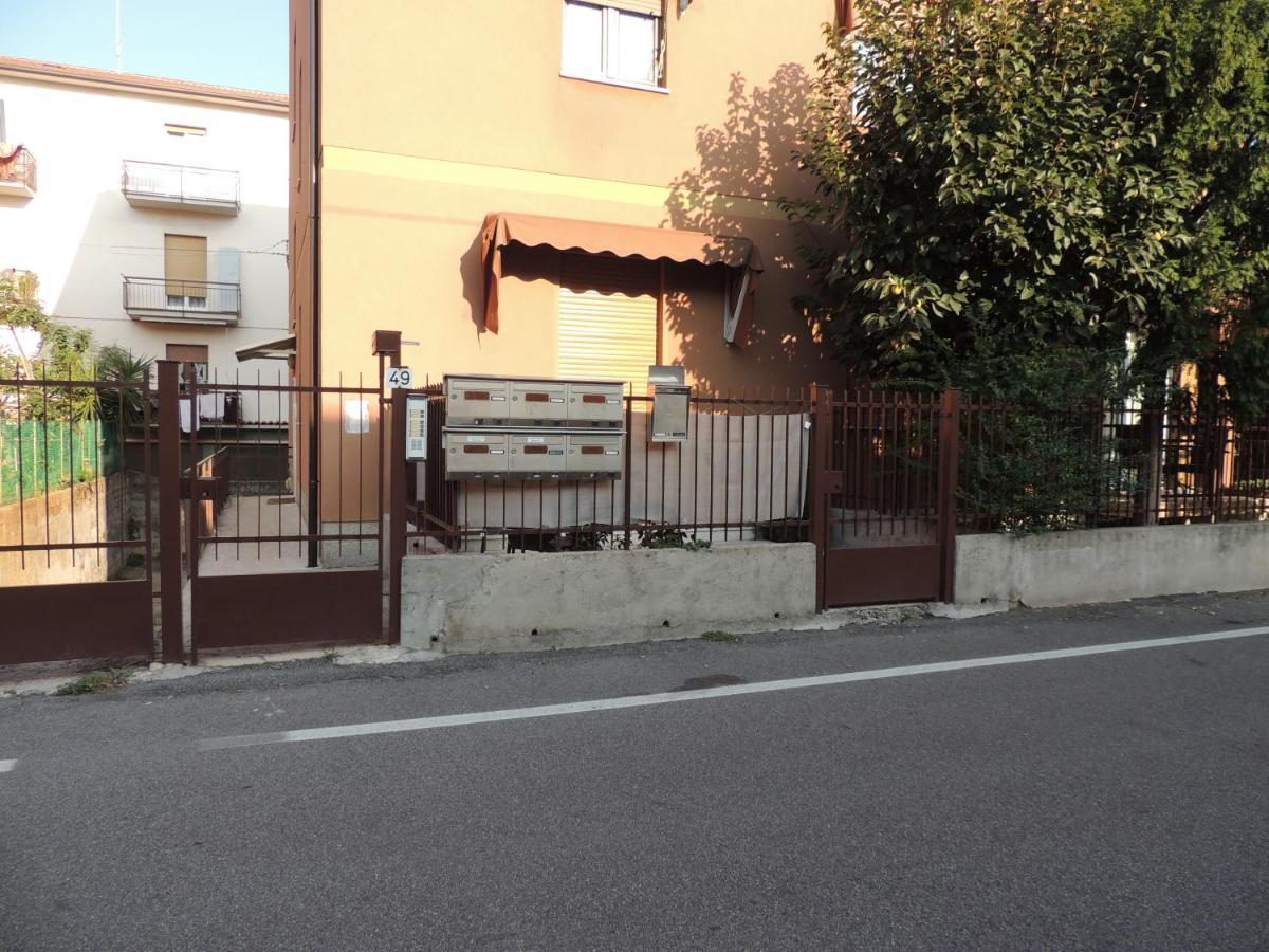 Appa49 Vicino Ospedale Borgo Roma, Fiera E Univr Apartman Verona Kültér fotó
